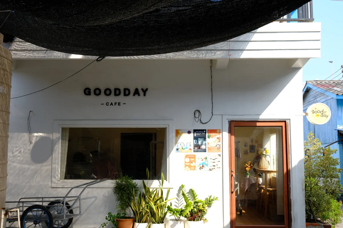 closed cafe