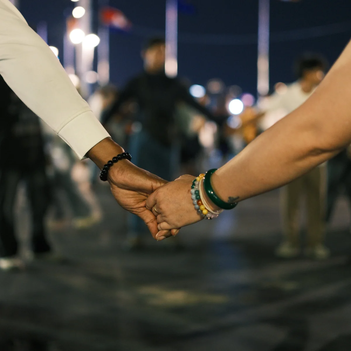 hands
